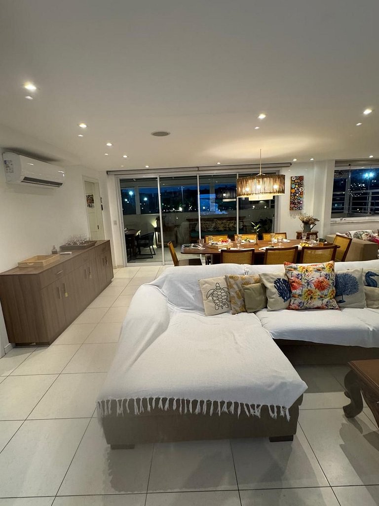 Cobertura no Golf Ville para 10 Pessoas